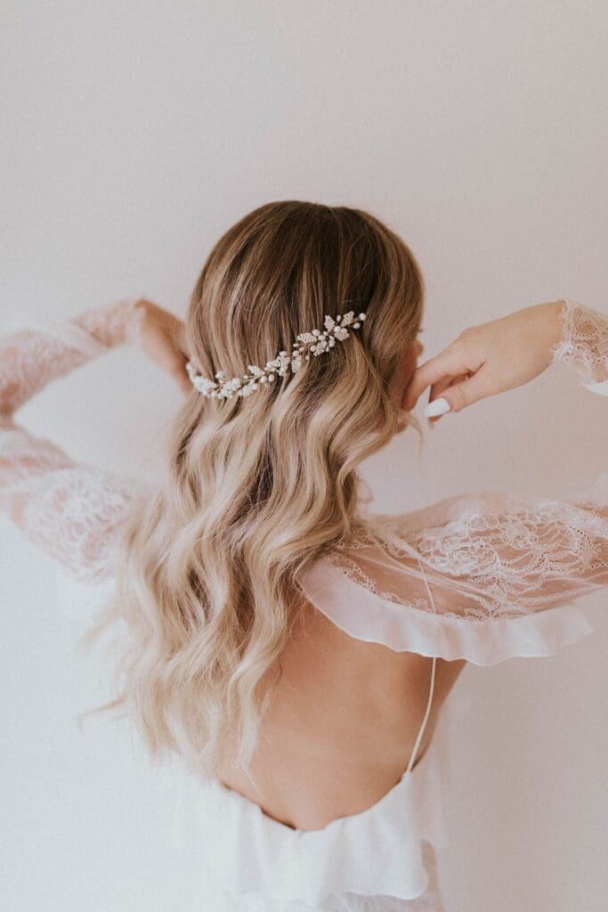 Everything You Need to Know About Wedding Dress Accessories Everything You Need to Know About Wedding Dress Accessories